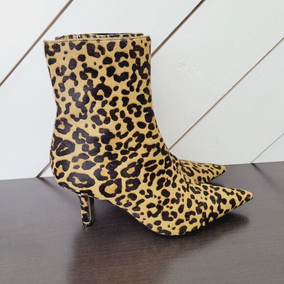 Steve Madden Alston-L Leopard Women's Sz 8 Print Cow Hair Upper Ankle Boots 10PT - Picture 1 of 9